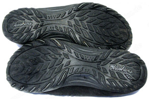 Skechers Slipper - Gr. 39,5 - Sohleninnenlänge: 26,5 cm - schwarz - Memory Foam Bild 7