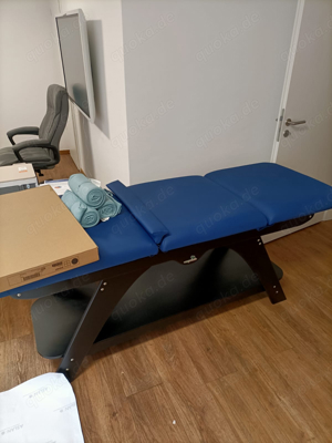 Behandlungsliege Ecopostural unbenutzt