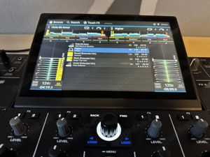 Denon DJ Prime 4+ All-in-One-DJ-System - 4 Decks - Stems - Standalone - Touch Bild 6