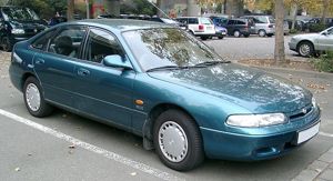 Windschutzscheibe - MAZDA 626 GE FLIESSHECK 91-97 Bild 2
