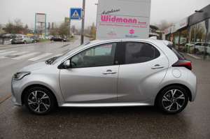 Toyota Yaris 1.5 Hybrid Team D Klima Safety-Paket Bild 3