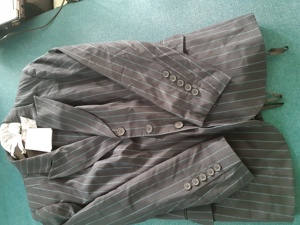 neuer Damenhosenanzug von Quelle mit Nadelstreifen