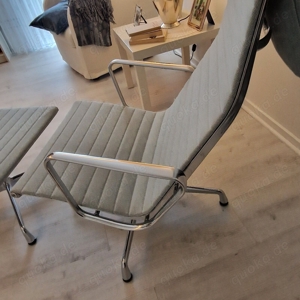 VITRA Sessel Eames EA 124125 mit Hocker