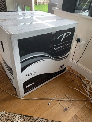 Paradigm SUB2 Subwoofer, 4,5 kW Amp, 10 Hz. OVP und Schaumstoffverpackung haben