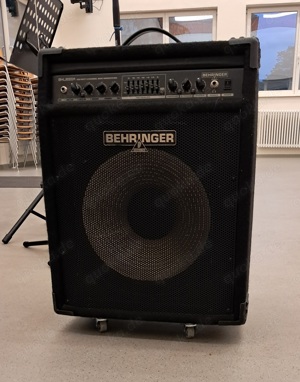 Basscombo Behringer BXL3000A