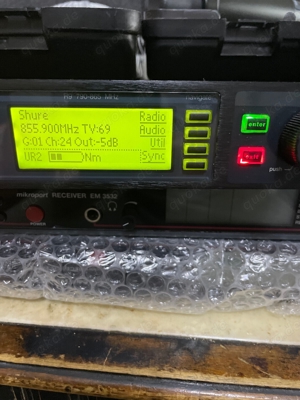SHURE UR4D -R9-790-865MHz + 2 X UR2 mit 2 X SM86 Kapsel(Wie Neu )vollfunktion ! Bild 8