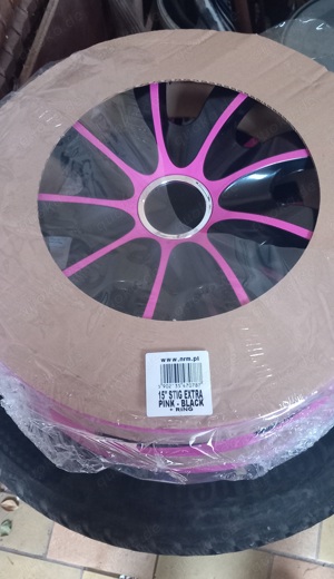 VW Golf Stahlfelgen mit Radkappen