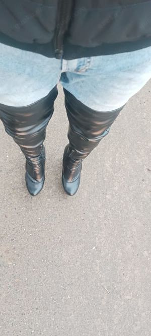 Suche lauftrainerin für High Heels Bild 3