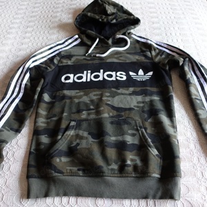 Hoodie, Sweatshirt mit Kapuze, Kapuzenshirt, Gr. M bzw. ca. Gr. 36 38, Camouflage