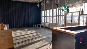 Heller Panoramaraum mit Blick auf die Spree und Industriecharm - Stundenweise Mietbar Bild 3