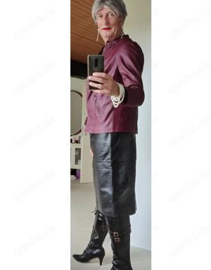 Reife Tranny (56) sucht Mann