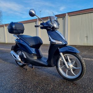 Piaggio Liberty 125 ABS LED 16 Zoll Großrad Scheckheftgepflegt frisch Inspektion wenig km Top 