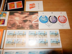 Schweiz: 10 gestempelte Markenheftchen (190 Euro Michel) Bild 3