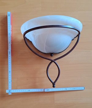 Wandlampe im Landhausstil