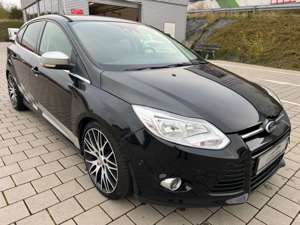 Ford Focus TITANIUM*1.6*KLIMAAUTOMATIK*ALU 18 LM*SHZ*
