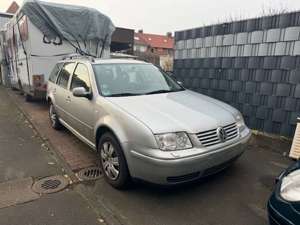 Volkswagen Bora Highline AHK Automatik 2.0 Liter Top-Zst Dt.-Fz
