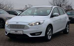 Ford Focus 1.5/VOLL SHEFT/BI XENON/NAVI/SHZ/PDC/BT/