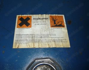 Dieseltank, blau, Tankstelle, Hoftankstelle, Fass, Tank, Dieselfass Bild 3