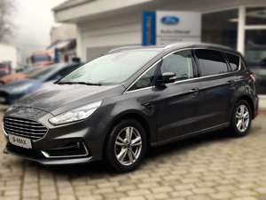 Ford S-Max Titanium