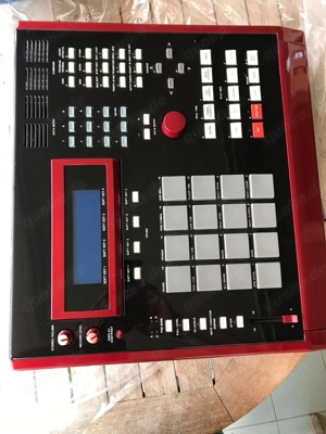 Akai MPC 3000 Custom, glänzend schwarz und rubinrot, extrem selten und einzigartig + Zip-Laufwerk
