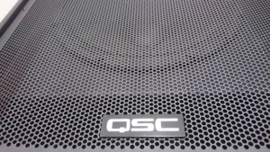 2,6 KW starke aktive Club-PA I Band-PA von QSC!