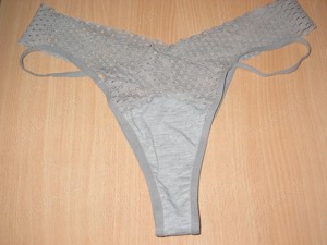 Getragene duftende Strings und Slips von mir : Musst dich nur trauen. Ich beisse nicht! Bild 5