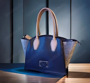 Guess Privy Tote Coral   Stilvoller Vintage-Charme