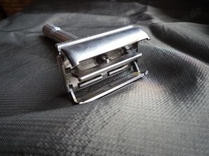 Gillette Adjustable Butterfly Nassrasierer  Bild 3