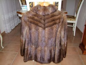 Sehr schöne Bisam Pelzjacke GR. 38 bis 42 tragbar, Kürschner Arbeit. 