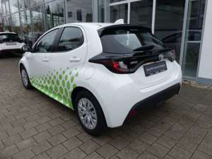 Toyota Yaris 1.5 Hybrid VVT-iE Comfort Kamera CarPlay Bild 2