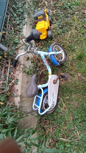2 Fahrräder für kleine Kinder 