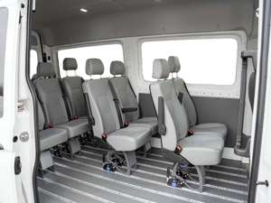 Volkswagen Crafter 35 2.0 TDI L2H2 9-SITZER NAVI KAMERA Bild 4