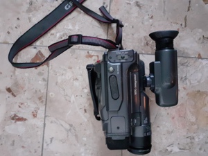 VHS-Grundig-Video-Kamera