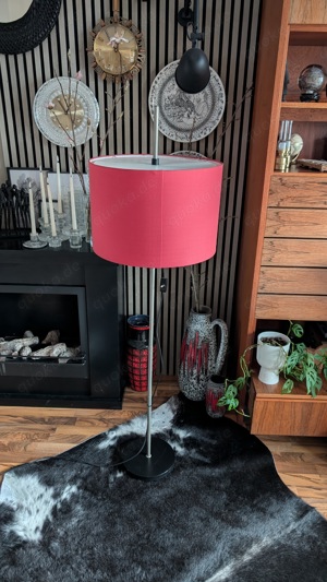 Stehlampe mit rotem Lampenschirm Fa. RAAK Niederlande 1960 Bild 4