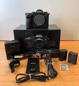 Sony Alpha 1   A1 Kameragehäuse   Low-Shutter-Plus-Zubehör. Neuwertiger Zustand.