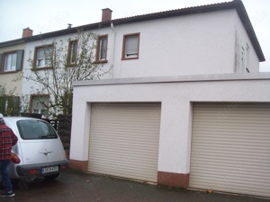 Einfamilienhaus -Doppelgaragen