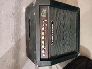 Elektrische Gitarre mit Verstärker   Bild 4