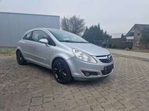 Opel Corsa Corsa 1.4i Sport 90PS LPG Steuerkette+Service Neu