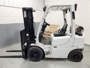2011 yale 5000 lb pneumatic lpg forklift outdoor tires air Bild 5