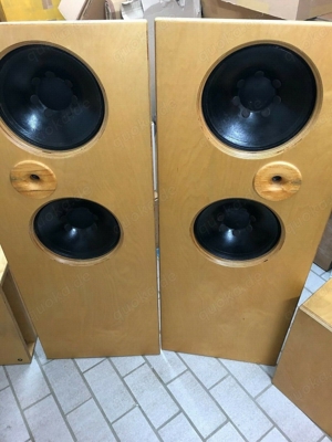 Bastanis Mandala High End Dipol Lautsprecher mit Subwoofer in Ahorn Top