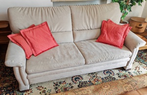Hochwertige 2,5 Sitzer Couch, hell beige Samt Velours? Auszieh-Schlafcouch, ausziehbar