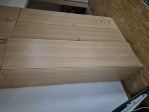 Schrank zu verschenken