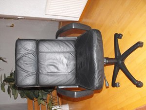 Bürostuhl Schwarz  Schwarzes Kunstleder