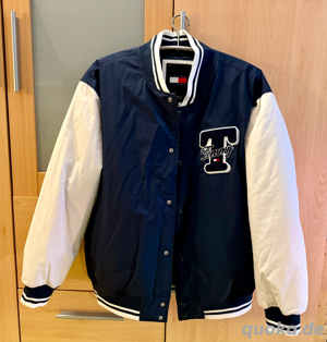 Tommy Hilfiger Collegejacke Größe XL blau weiß Neu Ungetragen