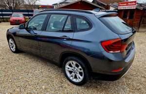 BMW X1 18 d xDrive Allrad  Panorama Scheckheft Bild 5