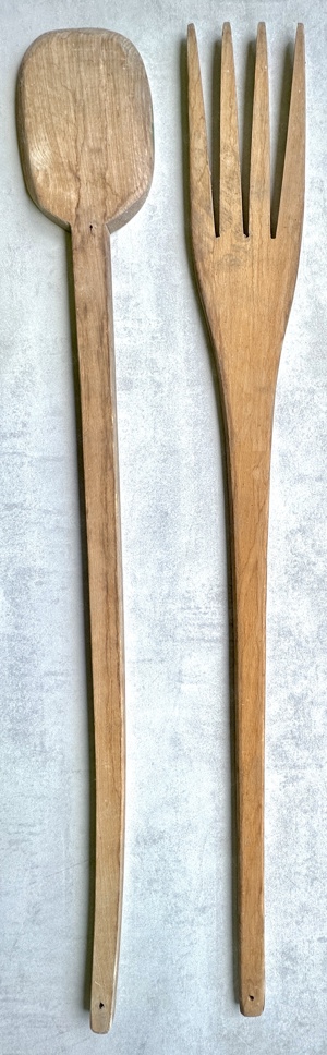 Holzlöffel und -Gabel als Dekoration Bild 2
