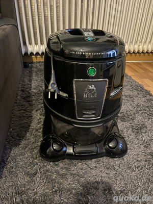 Hyla Staubsauger mit Nimbus Nassreinigungsset 