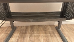 Schreibtisch Bild 6