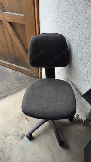 Schreibtischstuhl