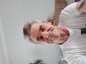 Netter er 68 sucht ehrliche Partnerin in Duisburg